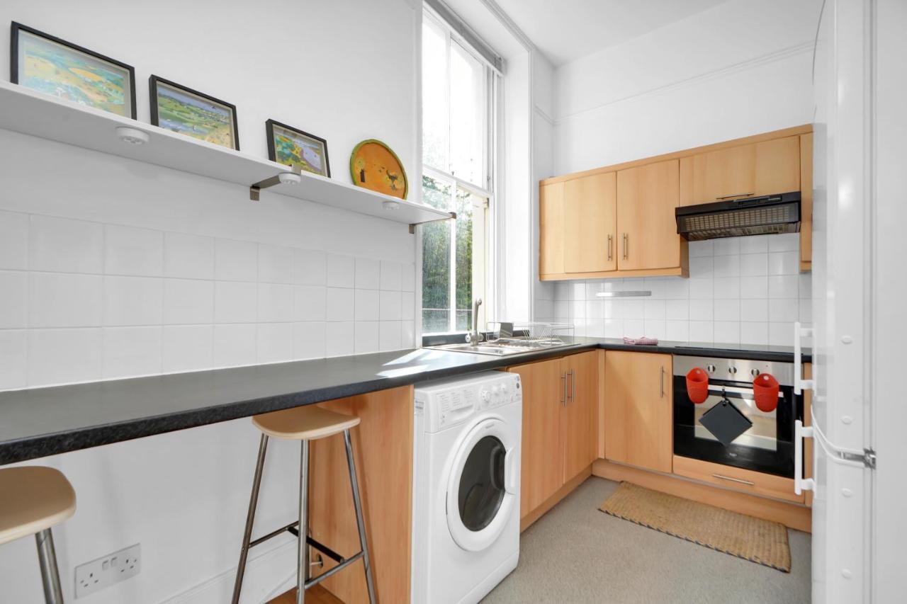 Bedford Place Hostels Лондон Екстериор снимка